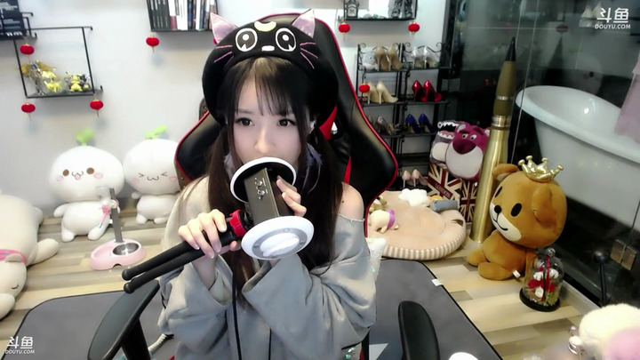 小女巫露娜ASMR-猫耳卫衣亲吻口腔音_batch